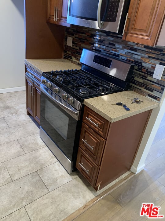 Building Photo - 1522 Dixon St