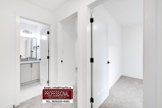 Photo du bâtiment - 15815-15898 98 Ave NW