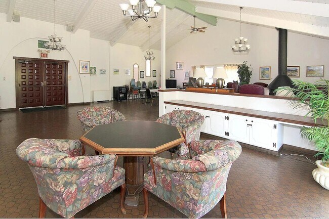 Foto del edificio - 800 Brommer St