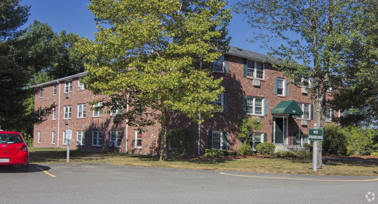 Ridgewood Apartments Gardner, MA