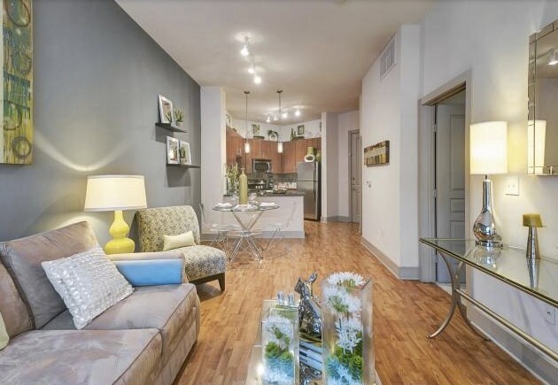 Primary Photo - 2930 Wycliff Ave
