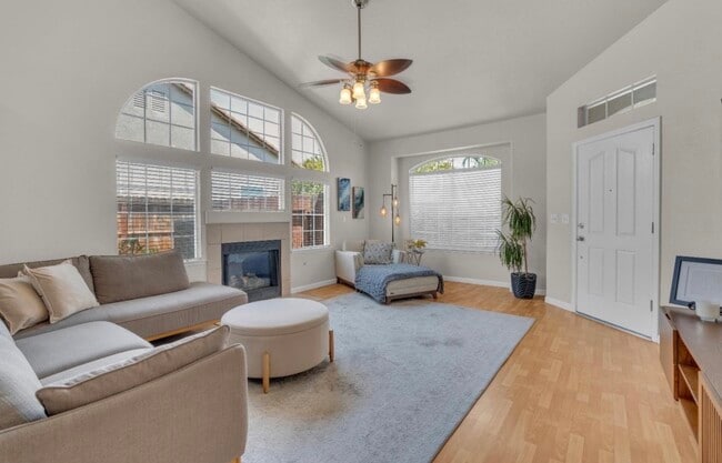 Building Photo - 8639 N Talladega Way