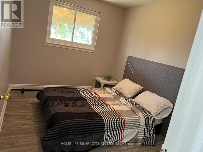 Photo du bâtiment - 3032 Boston Mills Rd