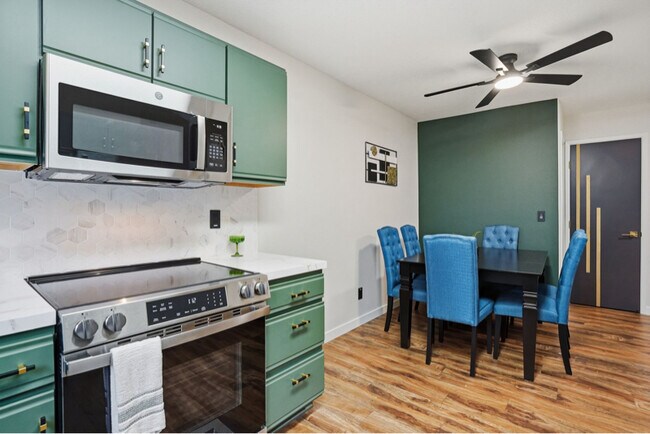 Photo - 10 SE 105th Ave Townhome