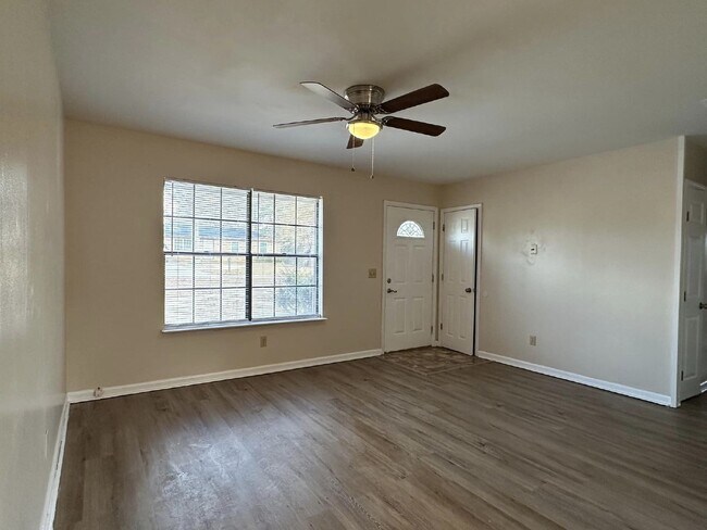 Foto del edificio - Available for rent in Kinsey, AL