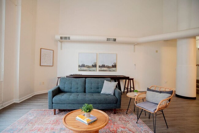 Foto del edificio - 50 N Illinois St