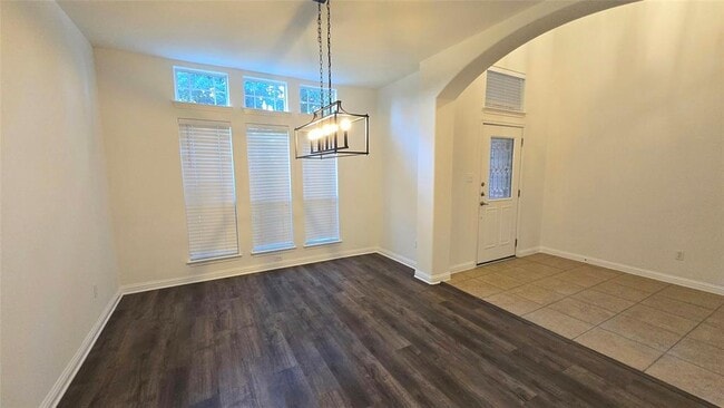 Foto del edificio - 306 Saddle Ridge Dr