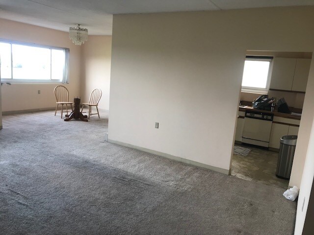 Foto del edificio - 100 Cove Way