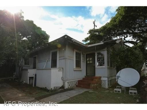 Building Photo - 3831 Waialae Ave