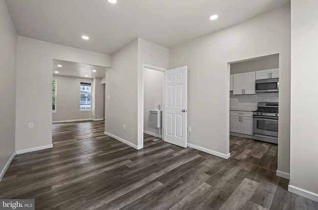 Building Photo - Charming 4 Bedroom Home in West Baltimore