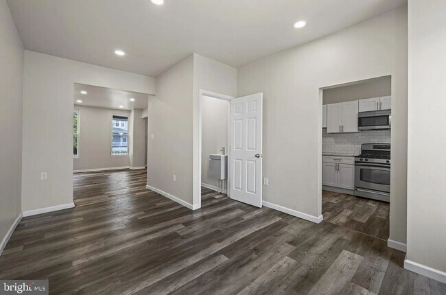 Foto del edificio - Charming 4 Bedroom Home in West Baltimore