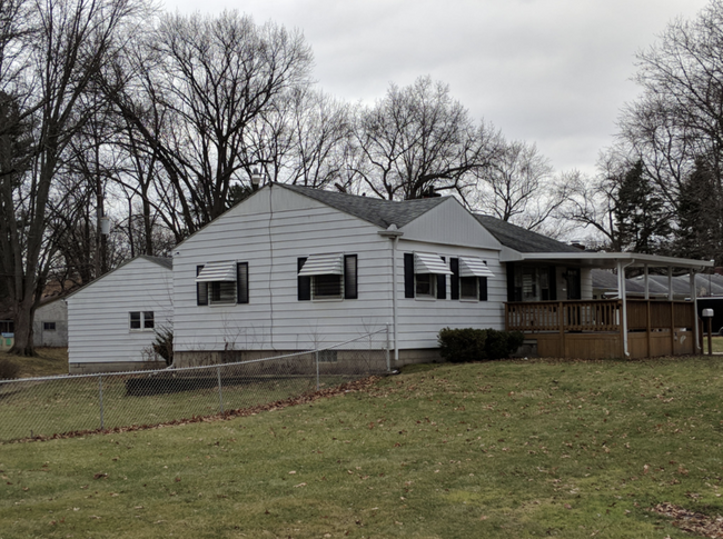 Building Photo - 1166 Westgate Rd