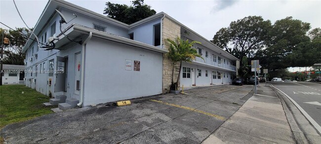 Foto del edificio - 2615 SW 22nd Ave