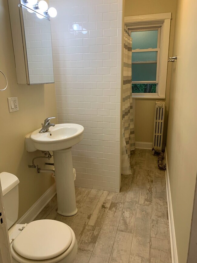 Foto del edificio - 3648 N Hoyne Ave