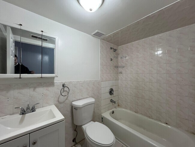 Foto del edificio - 15 Bergen Ave