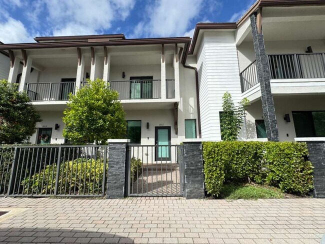 Photo - 8311 NW 49th St Townhome