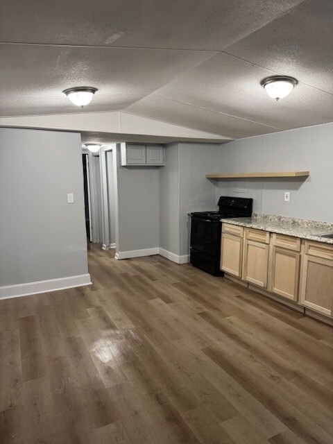 Foto del edificio - 685 Old Branch Dr NW