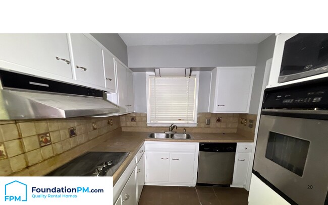 Foto del edificio - 2064 Wellons Ave