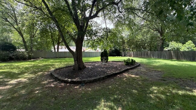 Building Photo - 983 Rolling Oaks Ln