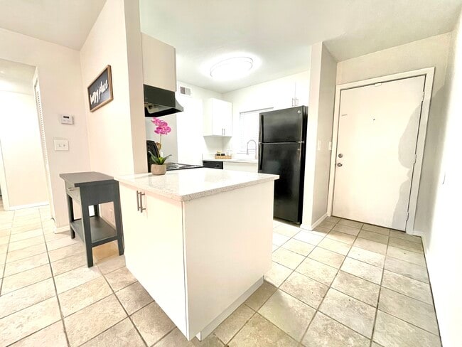 Photo - The Hammocks Off Newberry Apartments