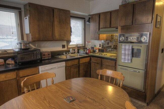 Foto del edificio - 1 Bed 1 Bath in Missoula
