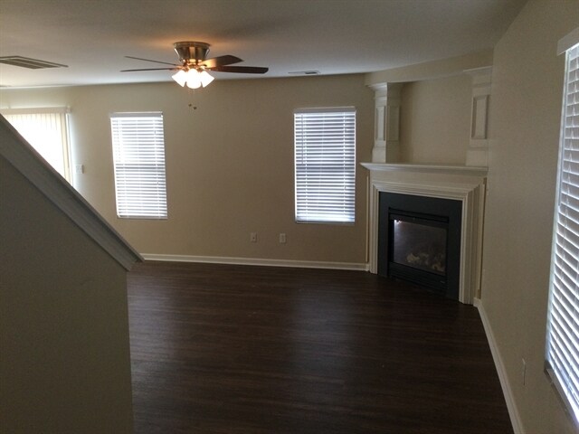 Foto del edificio - 5432 Wyalong Dr