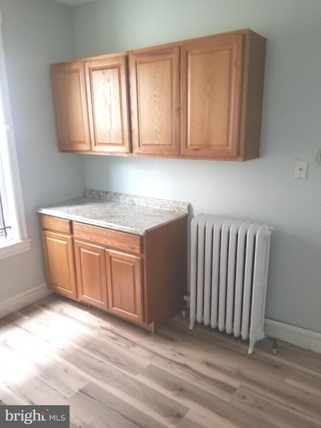 Building Photo - 40 N Robinson St