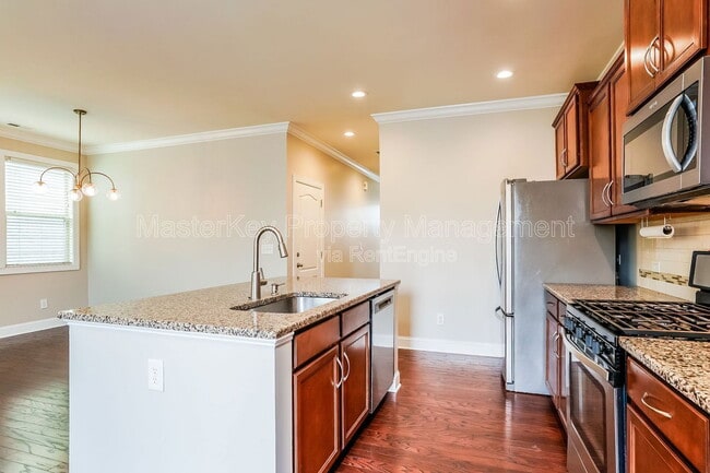 Building Photo - 705 Liberty Hill Pass