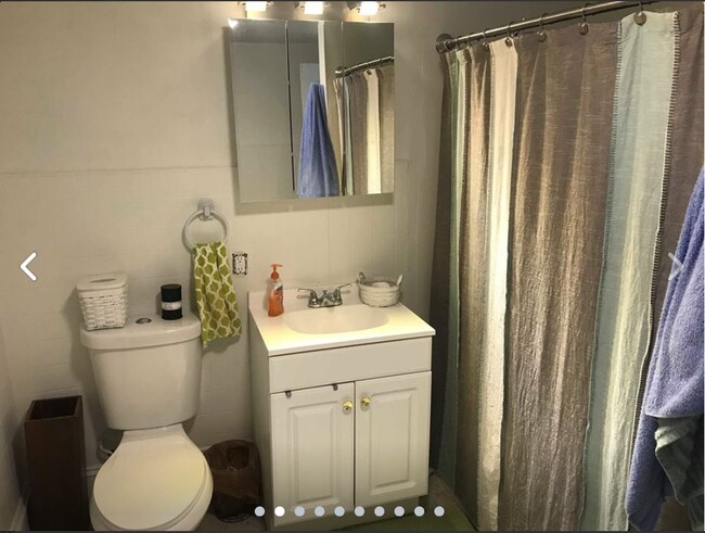 Building Photo - 1432 Main Rd