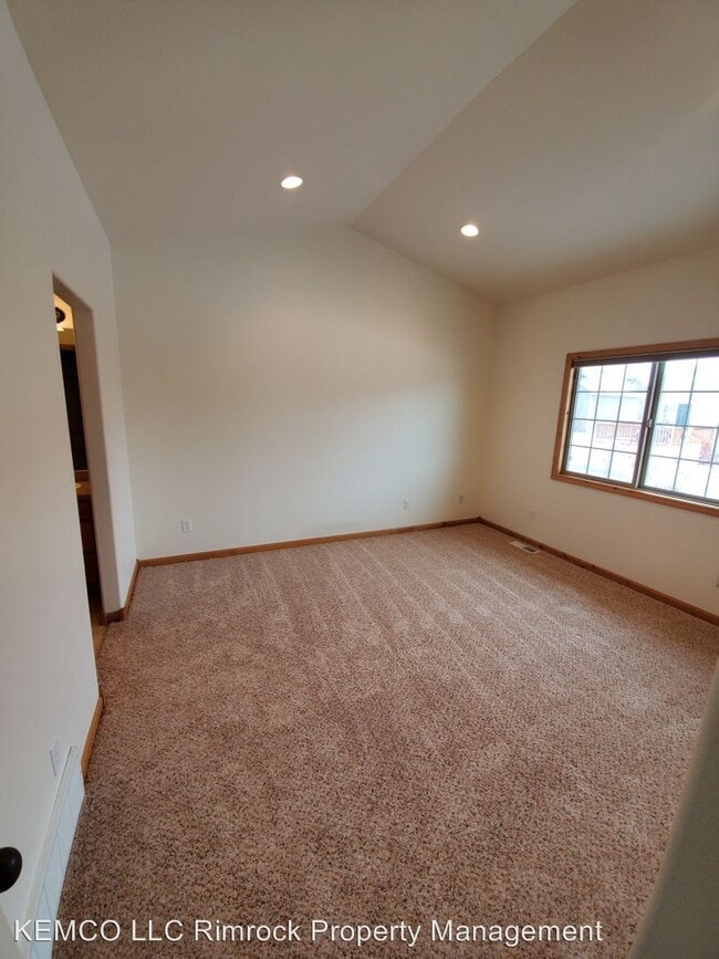 Building Photo - 5815 Foxtail Ln