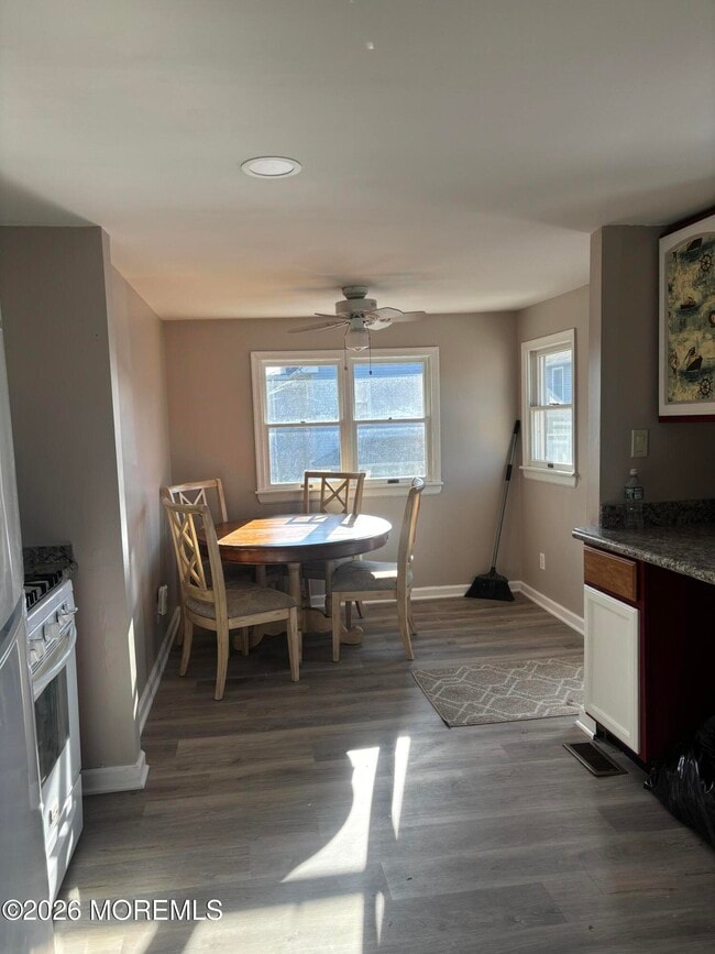 Foto del edificio - 410 Brinley Ave