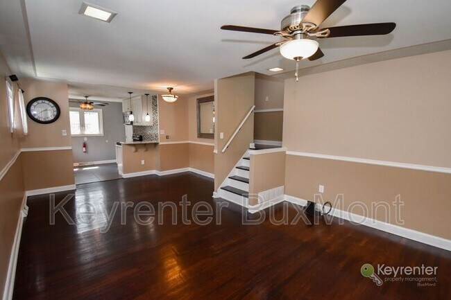 Foto del edificio - 436 Kalmia St