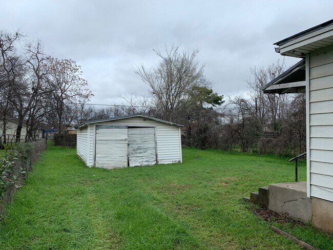 Foto del edificio - 1120 Kellum