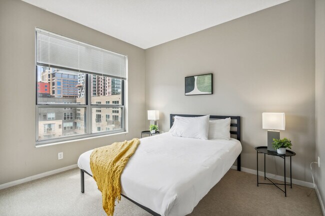 Foto del edificio - 616 Washington Ave S