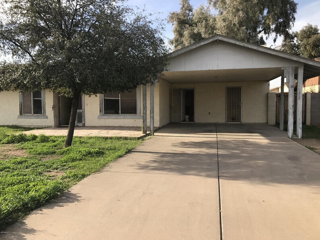 8024 W Westview Dr, Phoenix, AZ 85033 House Rental in Phoenix, AZ