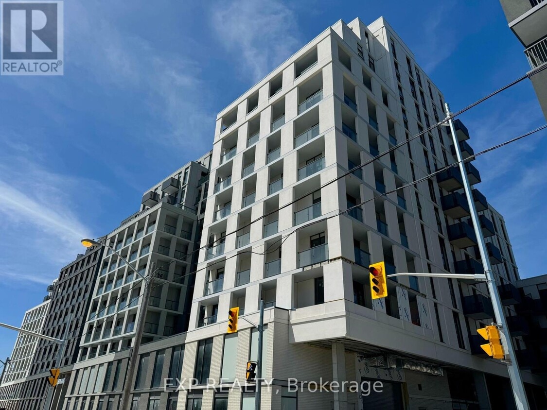 Primary Photo - 500-500 Wilson Ave