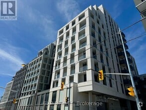 Building Photo - 500-500 Wilson Ave