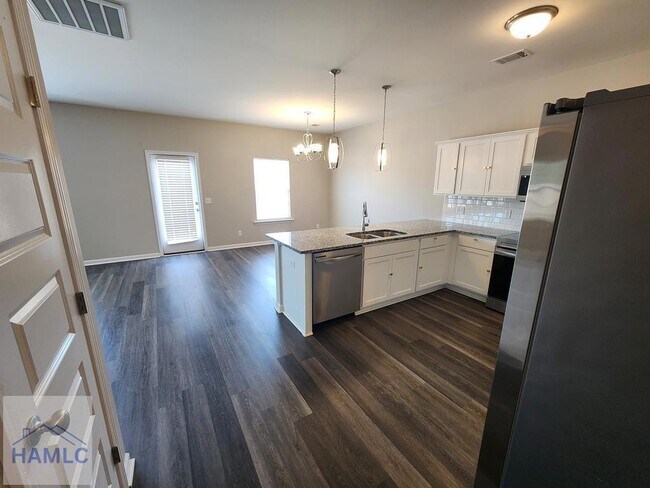 Foto del edificio - 2722 Arnall Dr