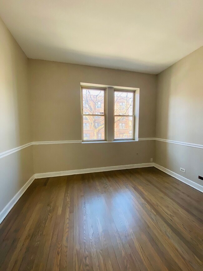 Foto del edificio - 7603 S Essex Ave