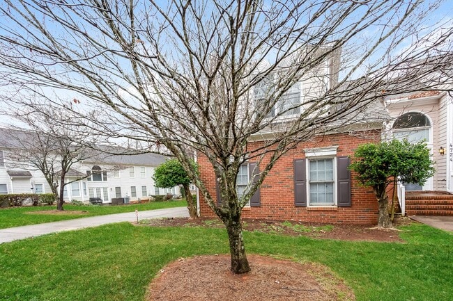Foto del edificio - Charlotte -  3 bedroom 2.5 bath Townhome - Davis Lake Community