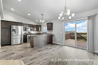 Building Photo - 132 Corbin James Ct