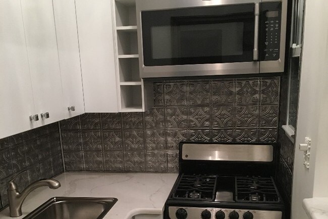 Foto del edificio - 343 E 51st St