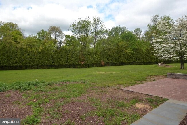 Building Photo - 1436 E Lamplighter Ln