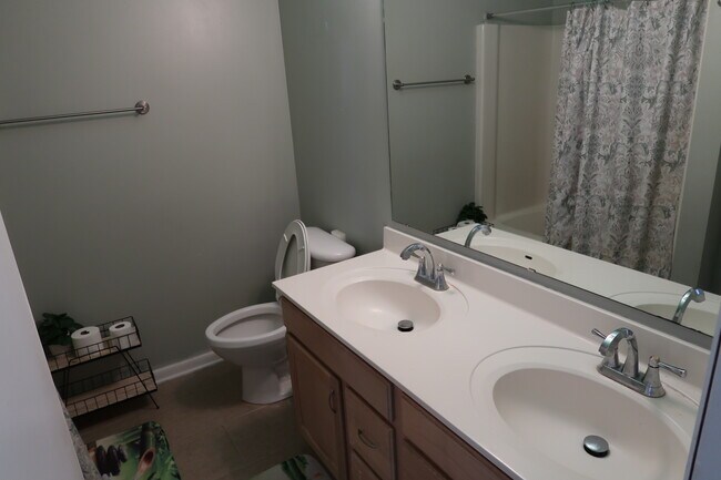 Foto del edificio - 4495 Brookmeadow Dr SE