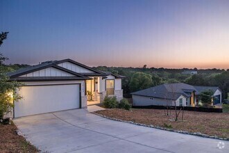 Building Photo - 20203 Lincoln Cove