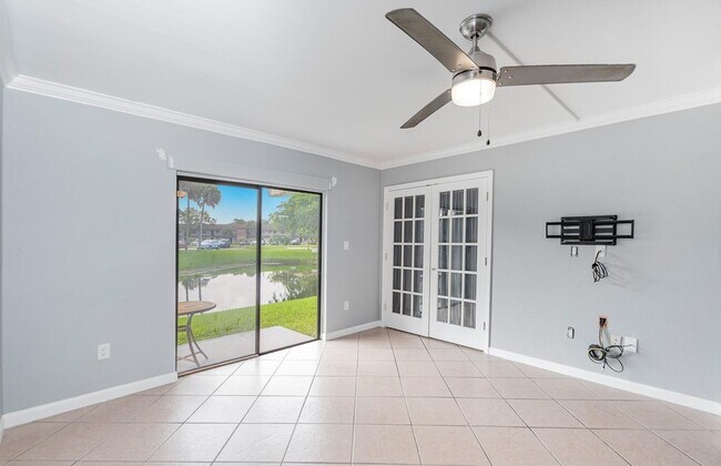 Photo - 6020 Shaker Wood Cir Apartment