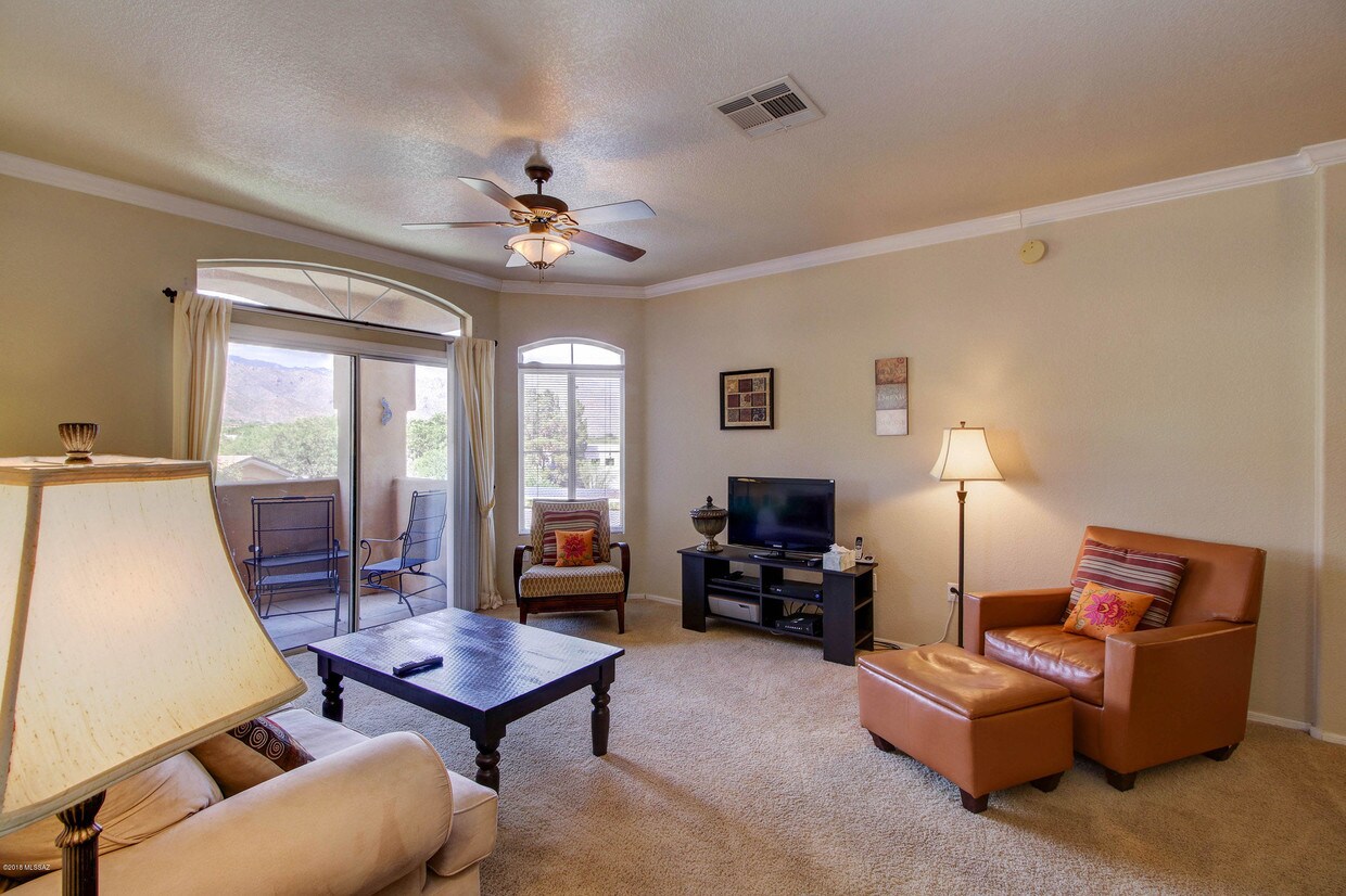 Primary Photo - 7050 E Sunrise Dr