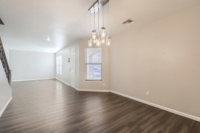 Foto del edificio - 26011 N Sandstone Way, Surprise, AZ, 85387