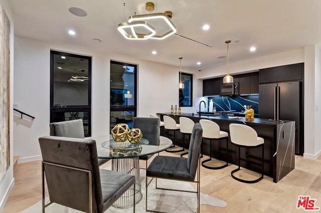 Foto del edificio - 7273 W Hazel Ct