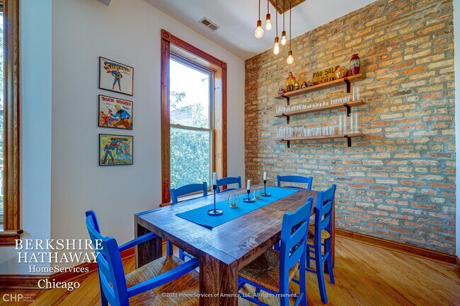 Foto del edificio - 832 N Paulina Street
